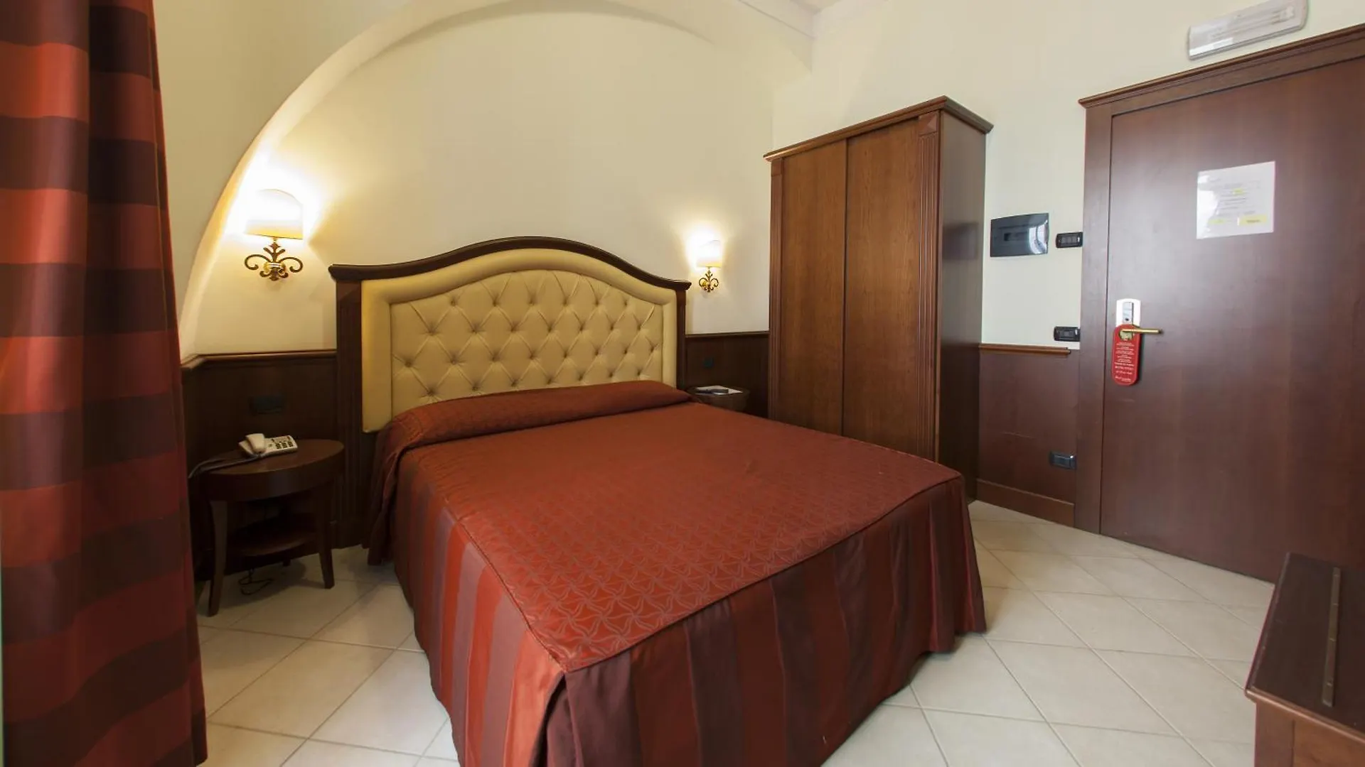 Domus Augusta Bed & Breakfast Rome