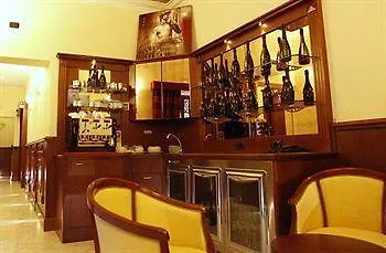 Domus Augusta Bed & Breakfast Rome