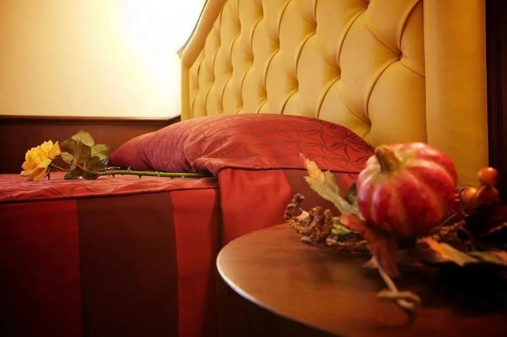 Domus Augusta Bed & Breakfast Rome